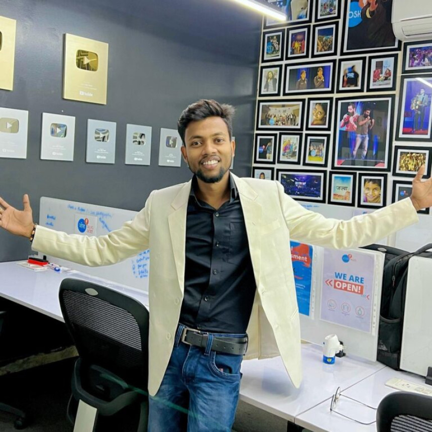 Manoj Dey Net Worth, Age, Wife, Family,Biography & More